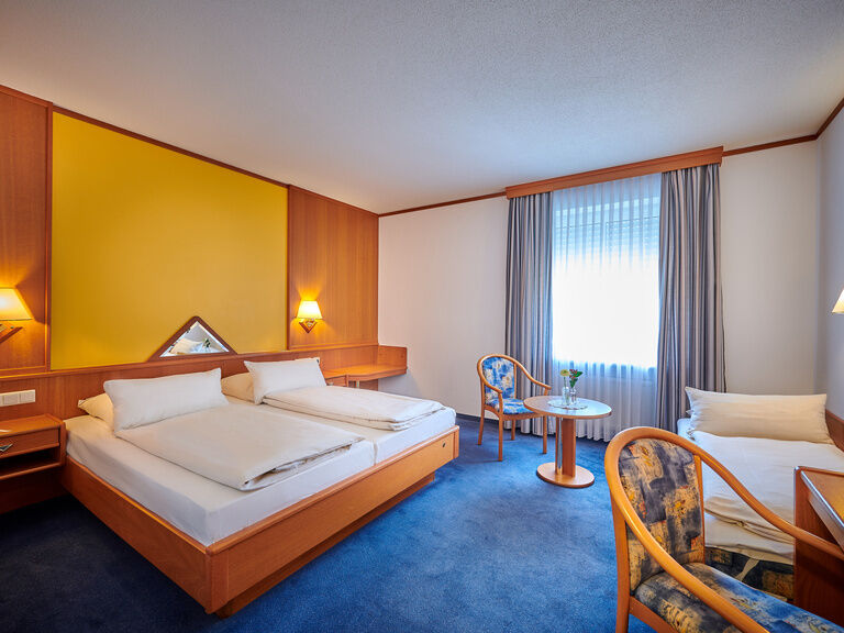 Dreibettzimmer